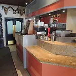 Club Hotel